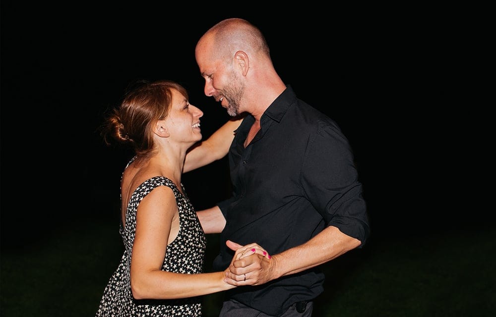 Leticia Acosta y Alec Seeger