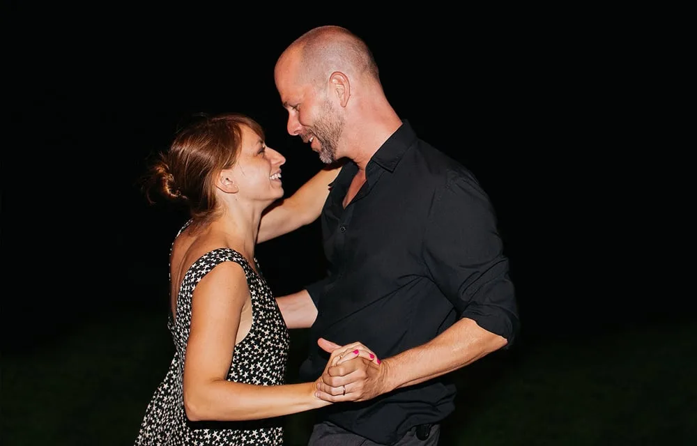 Leticia Acosta y Alec Seeger